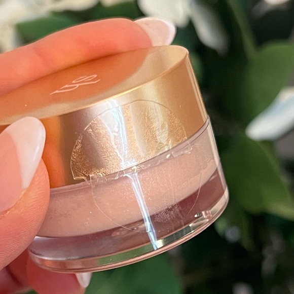 SARA HAPP • THE LIP SLIP • ONE LUXE BALM - Picture 4 of 6